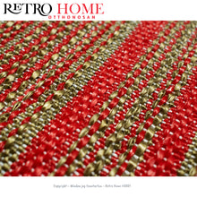 Kép betöltése a galériamegjelenítőbe: Piros, fehér és arany mintás műanyag (PVC) padló szőnyeg - RetroHome.shop

